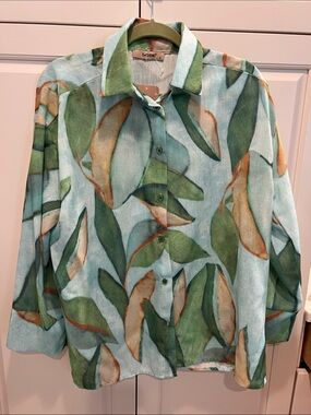 Sabe Printed Leaf Button-Up Shirt in Aqua & Green with matching pants 🆕 sz S